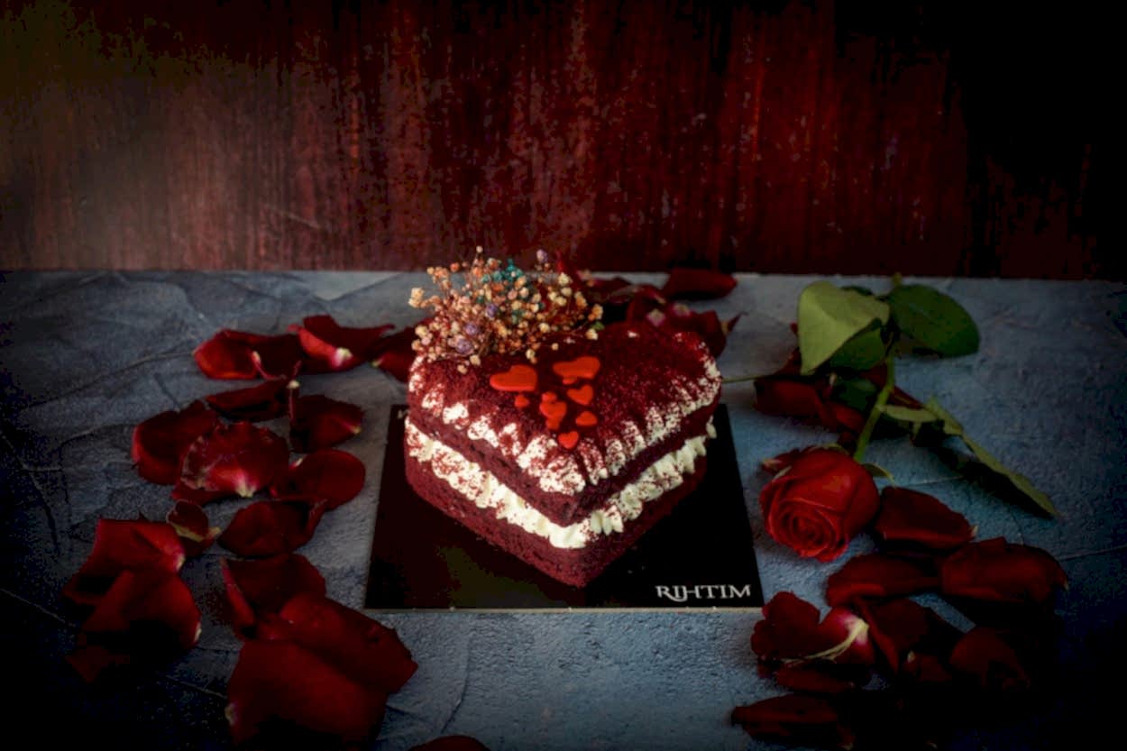 Redvelvet Kalp Pasta